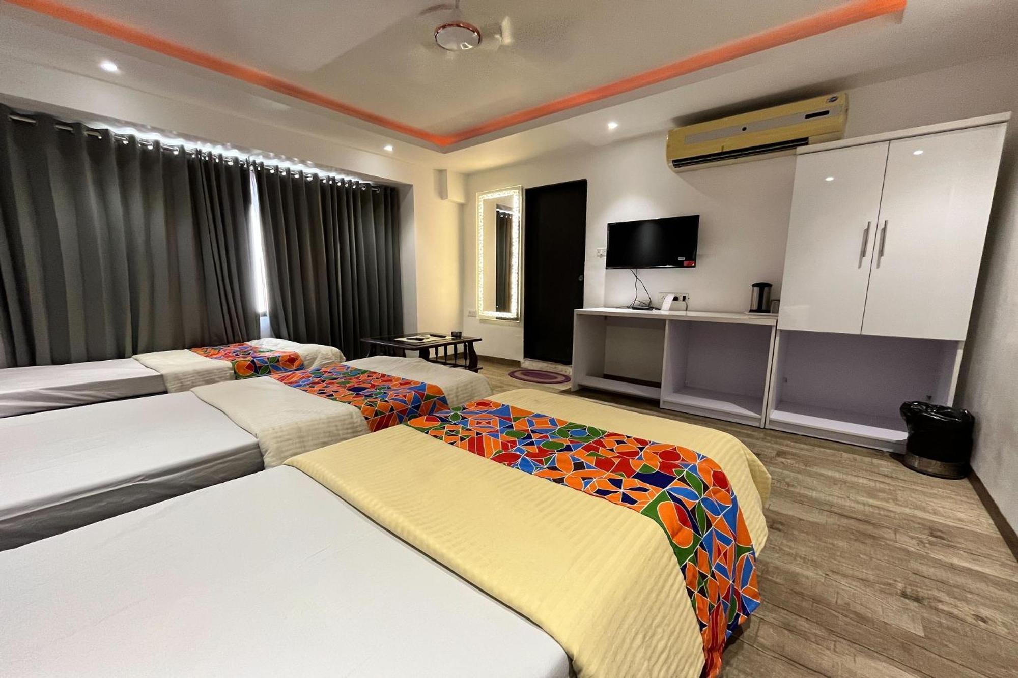 Hotel Shailly Inn Ahmedabad Exterior foto