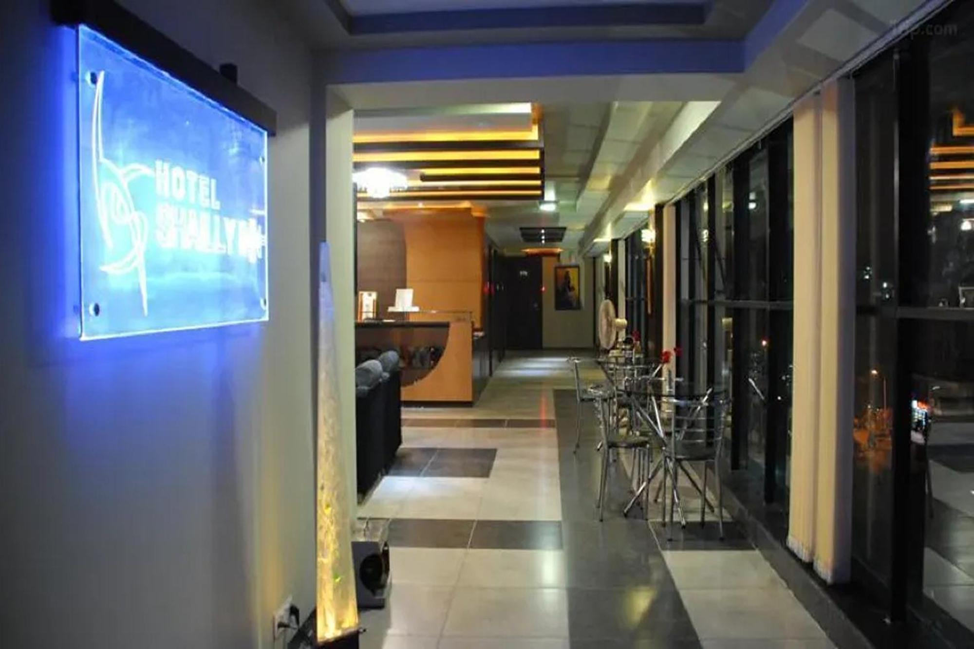 Hotel Shailly Inn Ahmedabad Exterior foto
